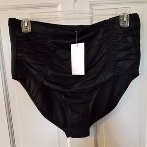 NWT Bikini Bottoms Side Ruched sz 22 Women's Black